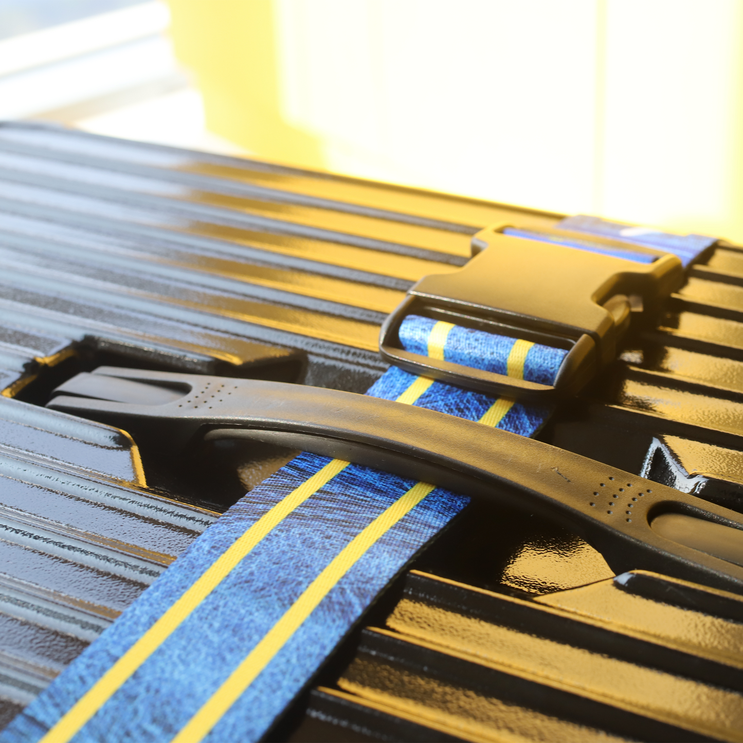 周藝文|日月星 《被困擾的哲學之三》行李箱帶 The Third Philosophy of Being Troubled Suitcase strap