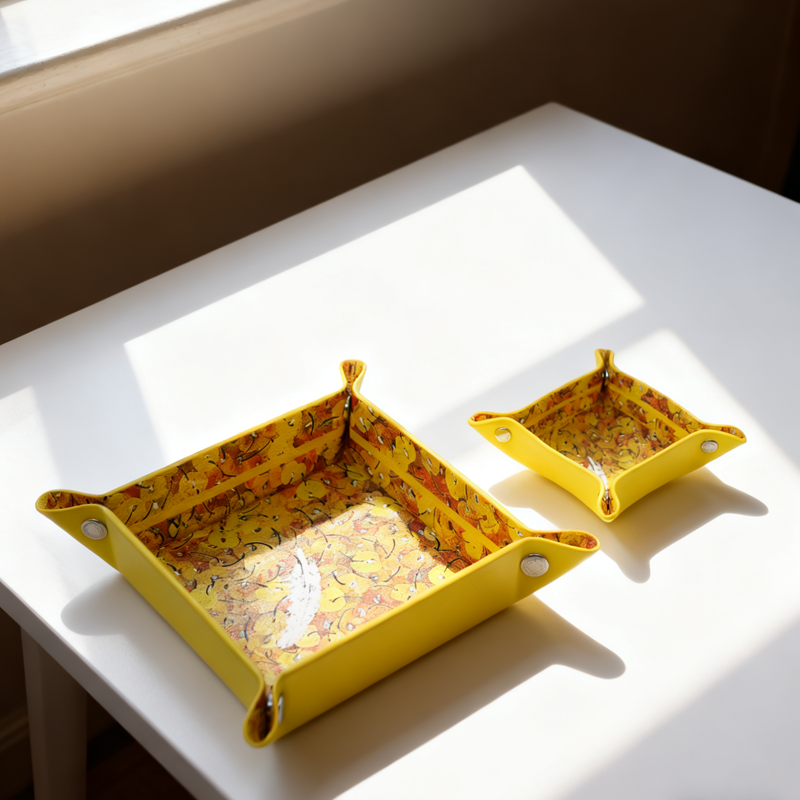 周藝文| 日月星 《愛在深秋》迷你皮質收納折疊盤Love in Late Autumn Mini Vegan Leather Foldable Catchall Tray