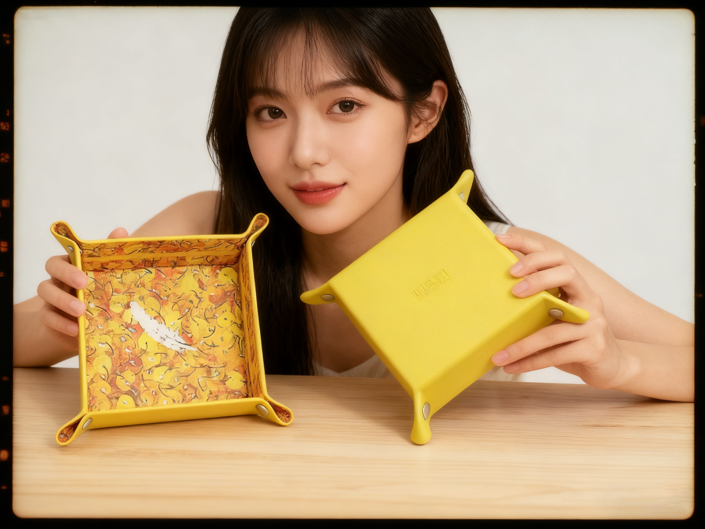 周藝文|日月星 《愛在深秋》皮質收納折疊盤Love in Late Autumn Vegan Leather Foldable Catchall Tray