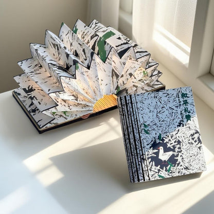 周藝文|日月星  磁吸折疊燈《和平禮讚》 Hymn to Peace Magnetic Foldable Lamp