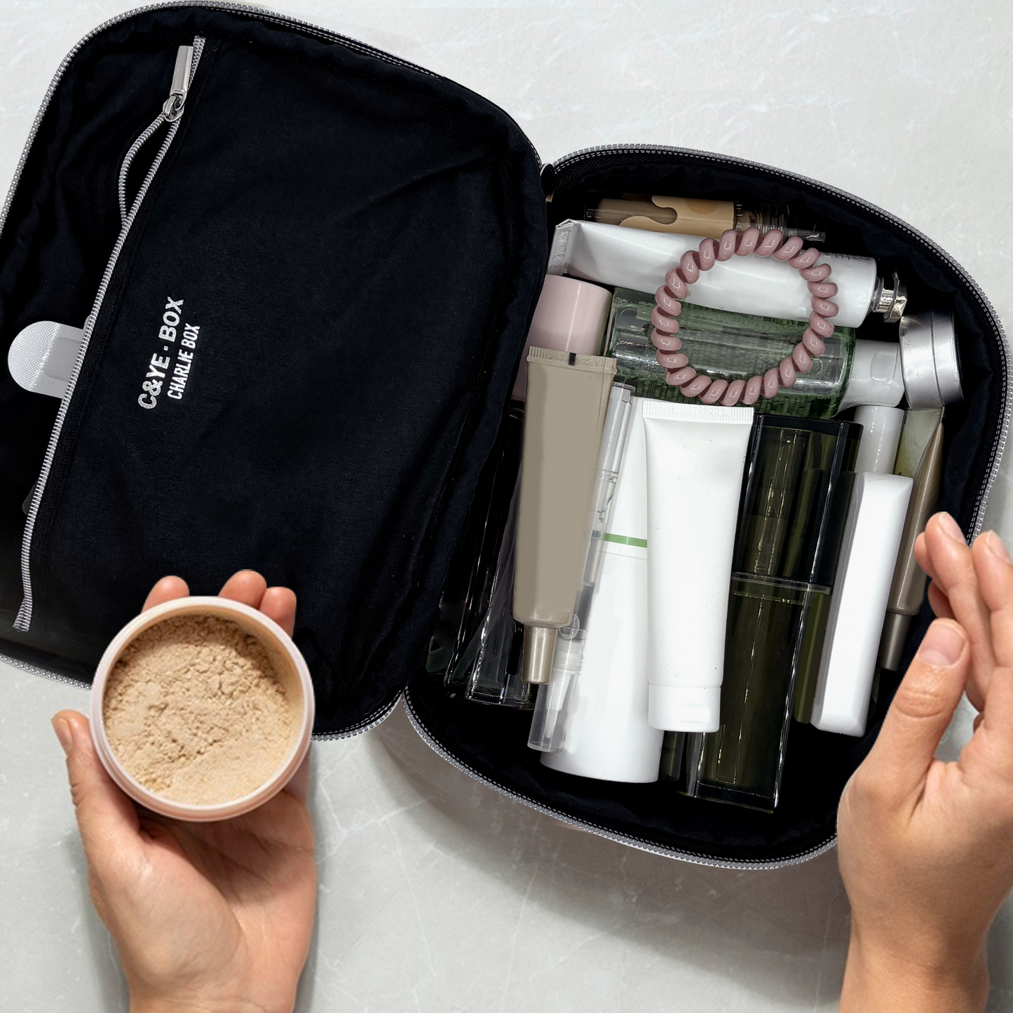 周藝文|日月星 《和平禮讚》收纳化妆包Hymn to Peace Cosmetic Organizer Bag