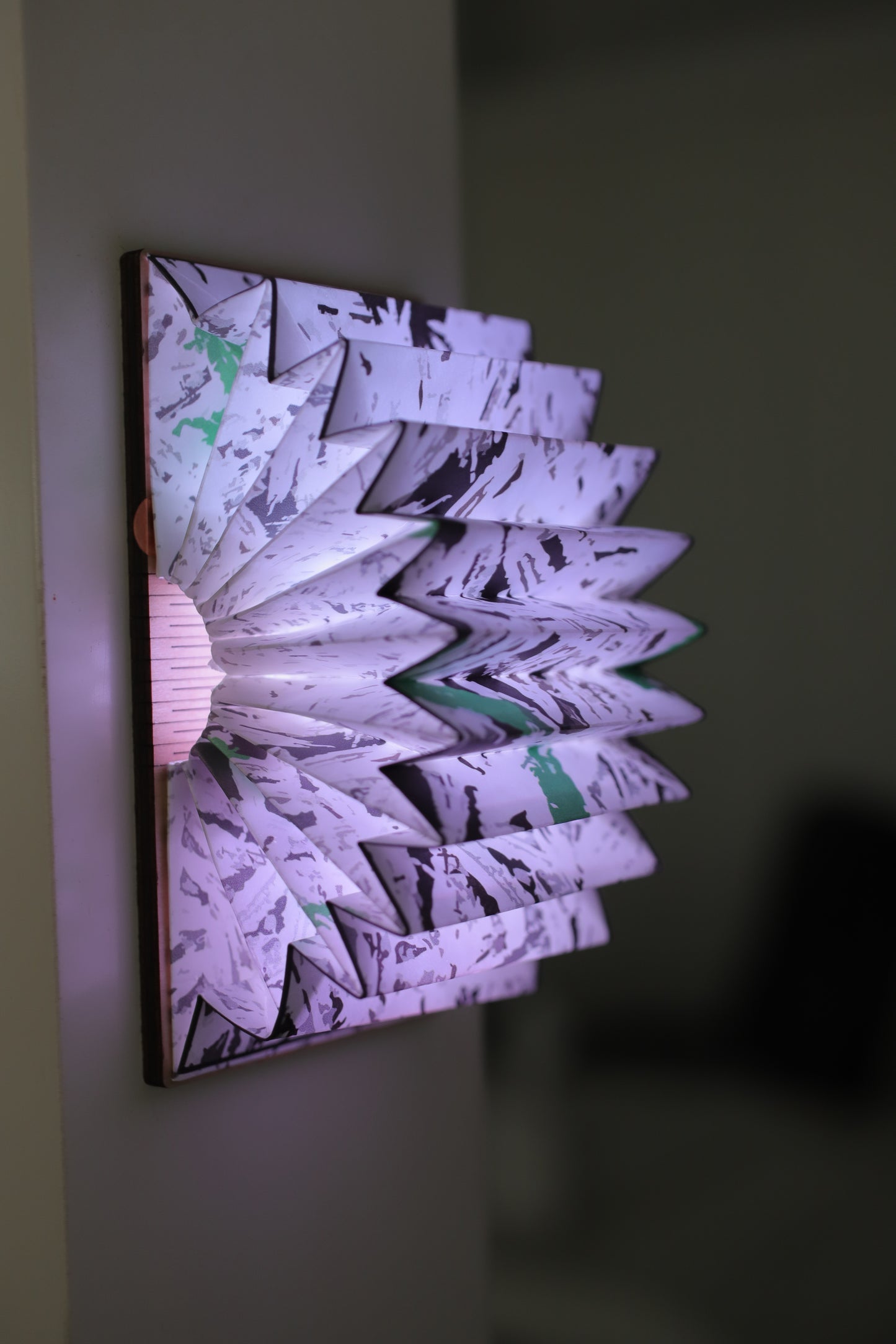 周藝文|日月星  磁吸折疊燈《和平禮讚》 Hymn to Peace Magnetic Foldable Lamp